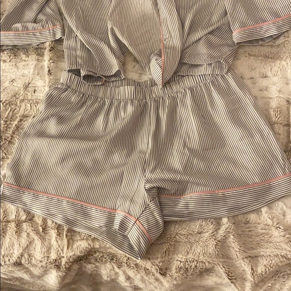 Pj set - Picture 2 of 6